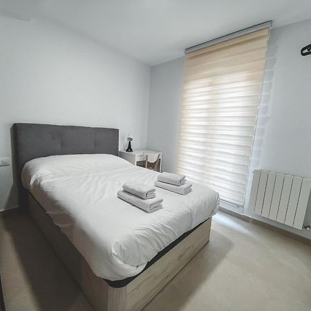 Casa San Juan - Habitaciones Privadas Logroño Extérieur photo